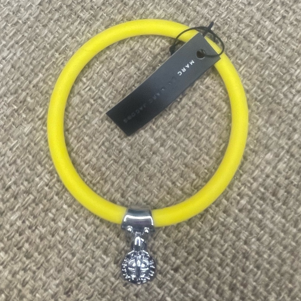 Marc by Marc Jacob’s -NWT silicone bracelet with charm in yellow -OS